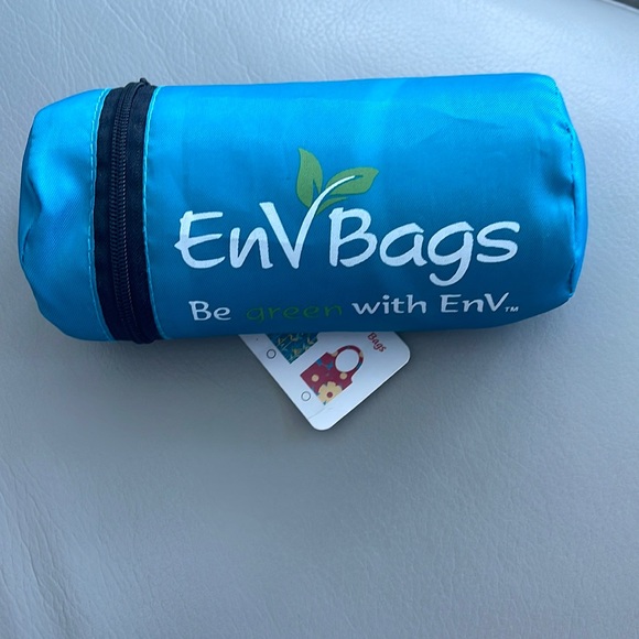 New tote bag NWT - Picture 1 of 3